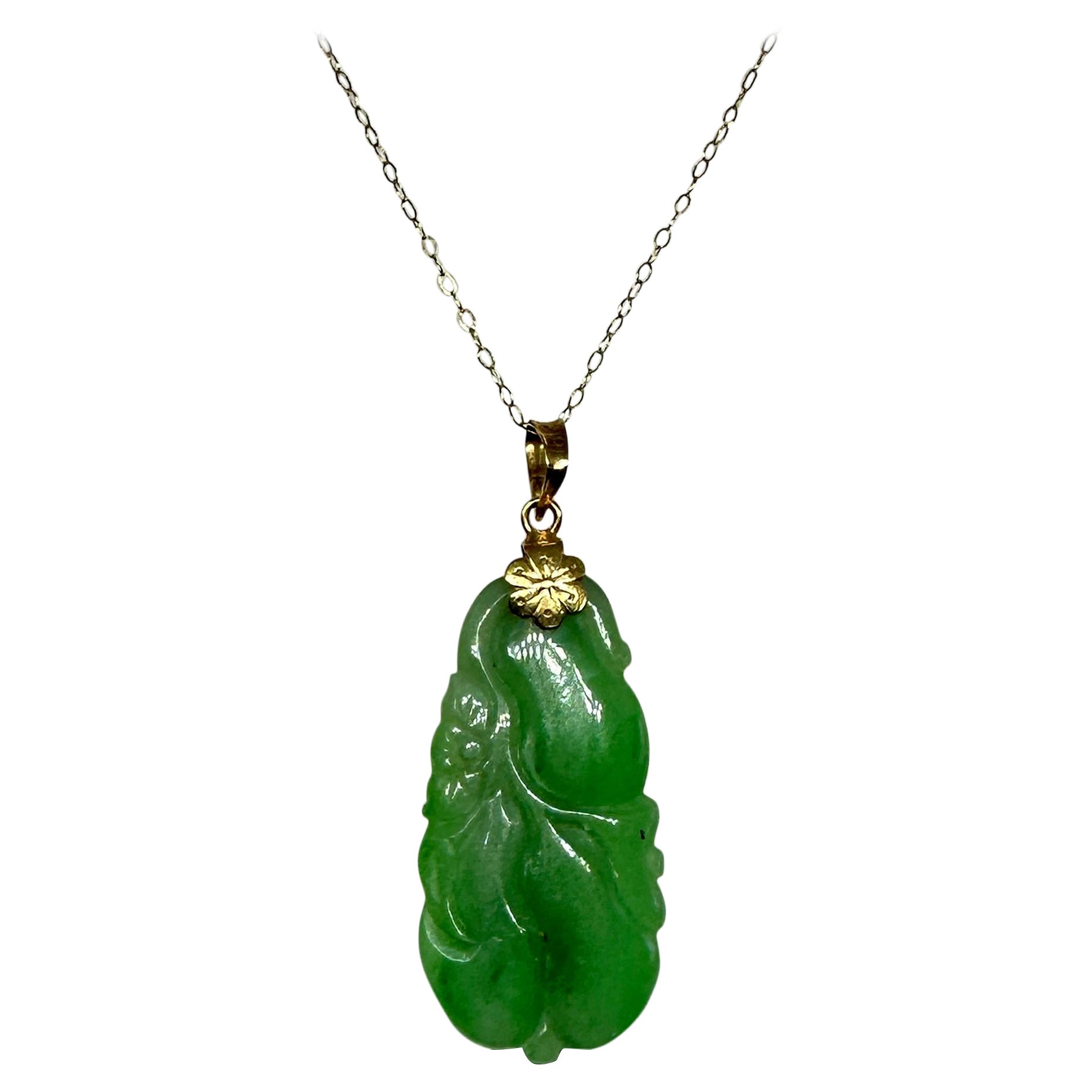 Fine Jade Pendant Flower Fruit Motif Necklace 18 Karat Gold Carved Antique