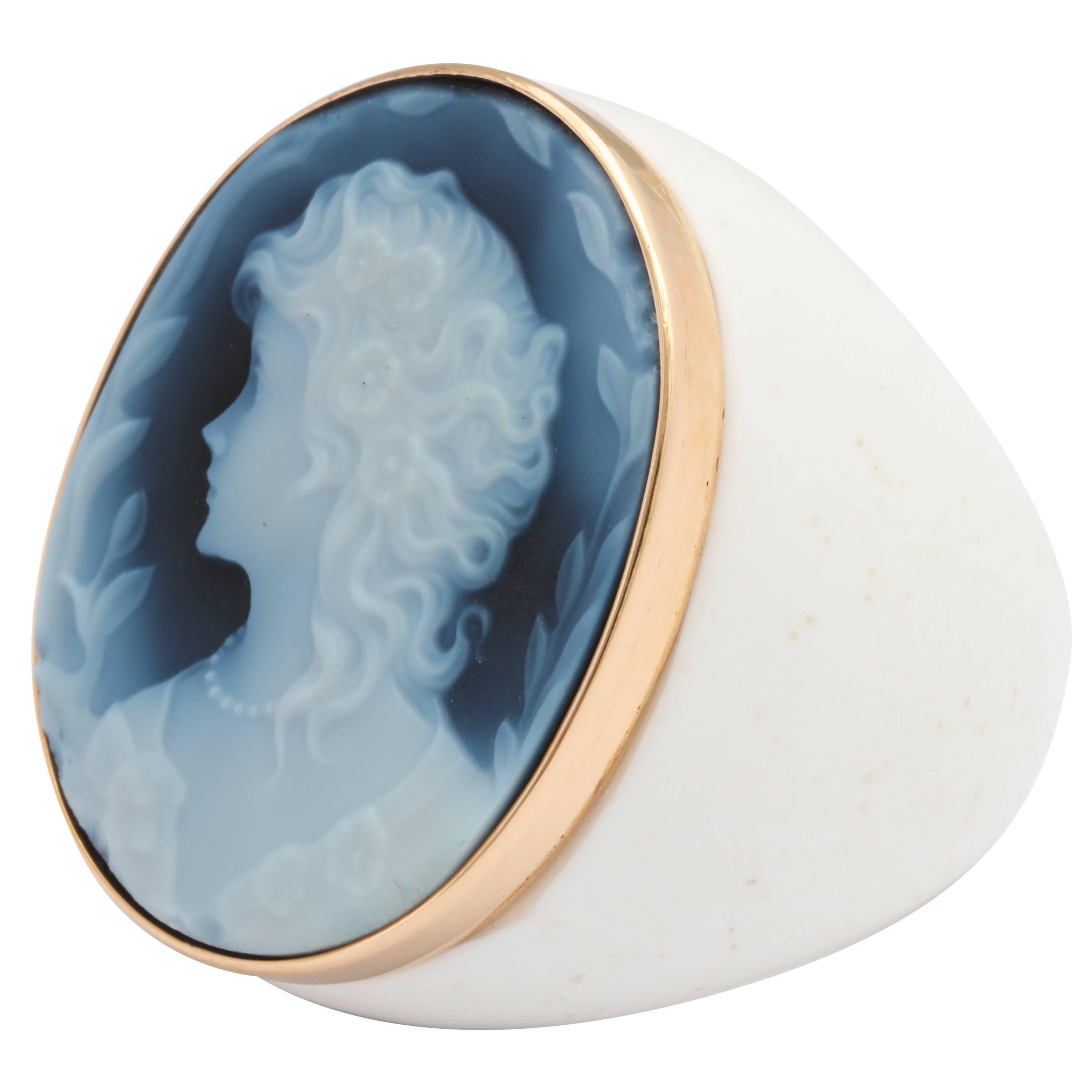 Amedeo Agata Cameo Gold Ring For Sale