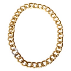 Necklace in 18 Carat Yellow Gold With Diamonds