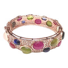 Bracelet jonc Bochic Capri en or et argent 18 carats serti de rubis, pierres précieuses multicolores et saphirs