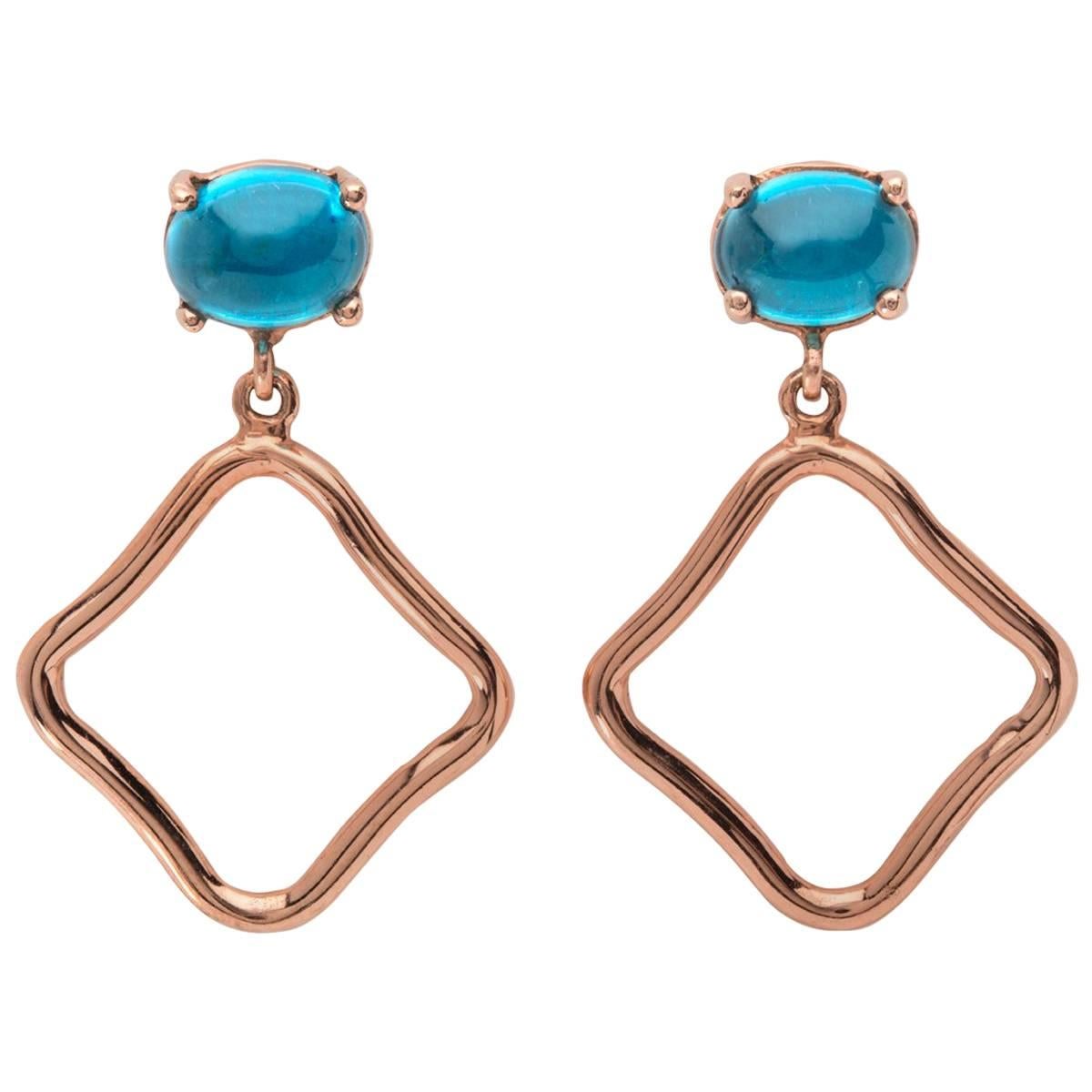 Contemporary Cabochon Blue Topaz 18kt yellow rose Gold Drop hoop long Earrings For Sale