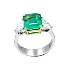Posh 3,01 Karat Smaragd-Diamant-Ring aus 18K Gold für sie