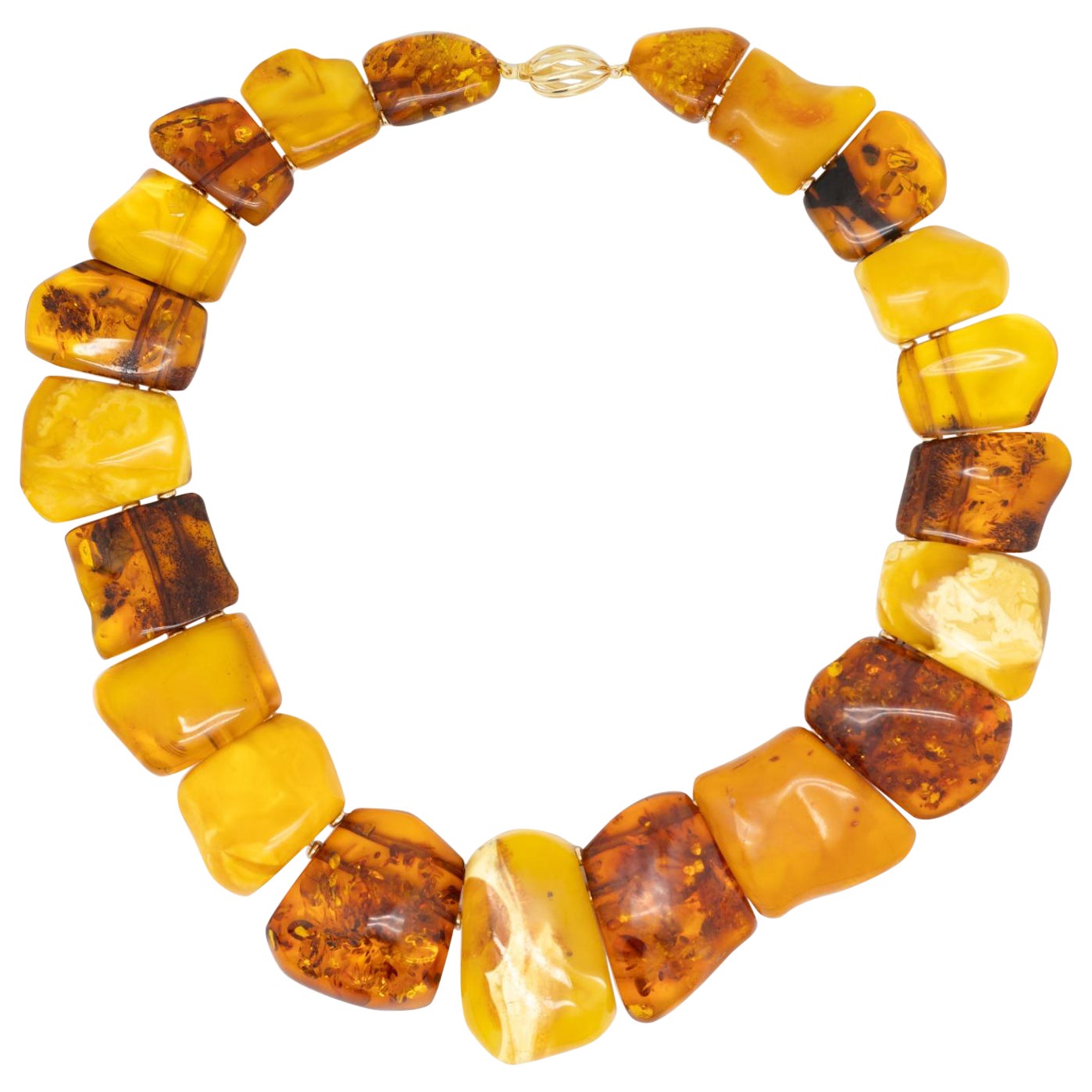 Amber Bead Cleopatra Style Collar Necklace 18 Karat Yellow Gold Clasp For Sale