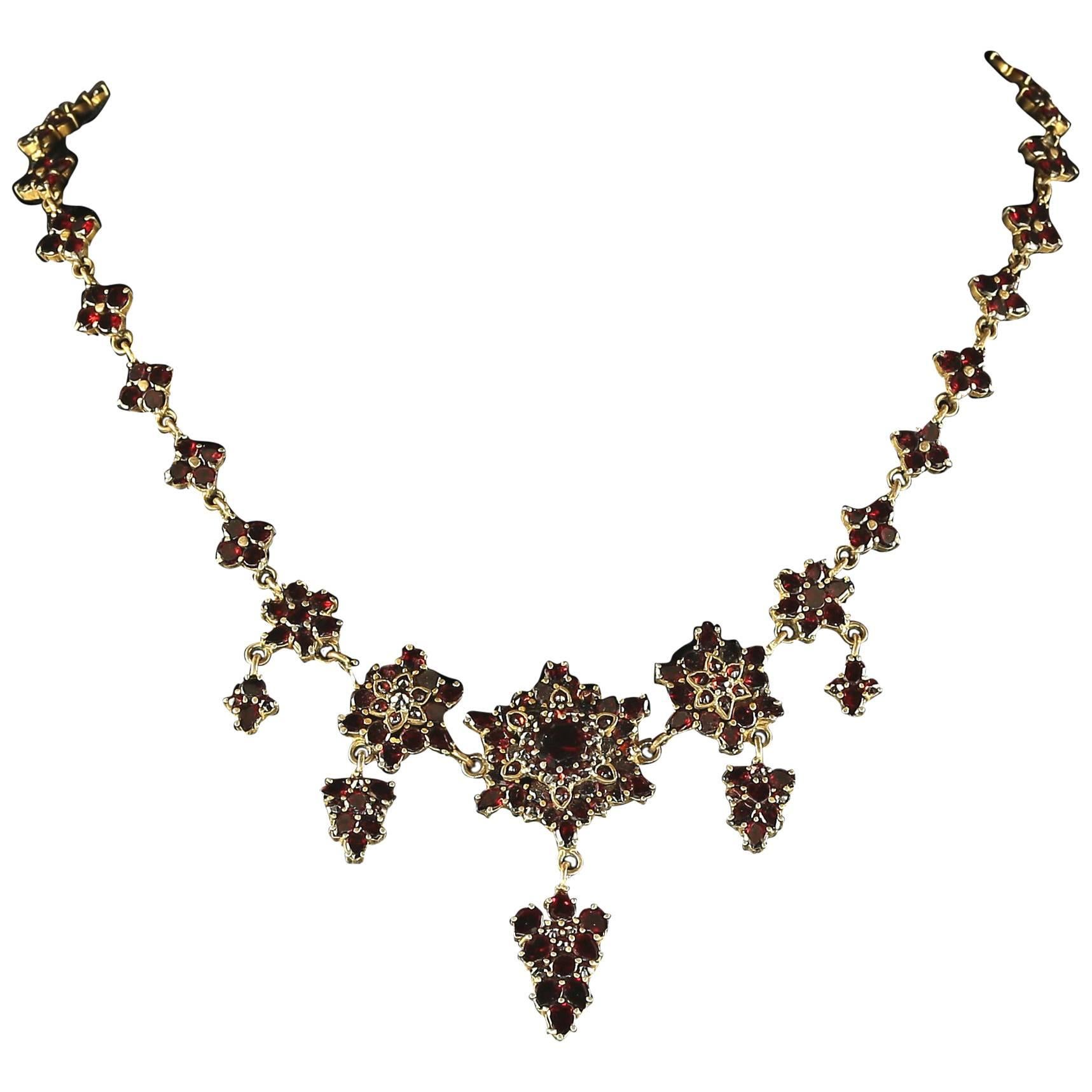 Antique Victorian Garnet Gold Necklace circa 1880