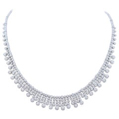 Diamonds, 18 Karat White Gold Modern Necklace.