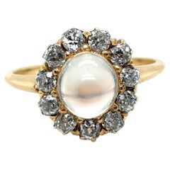 Vintage-Cluster-Ring mit Mondstein aus 18 Karat Gelbgold