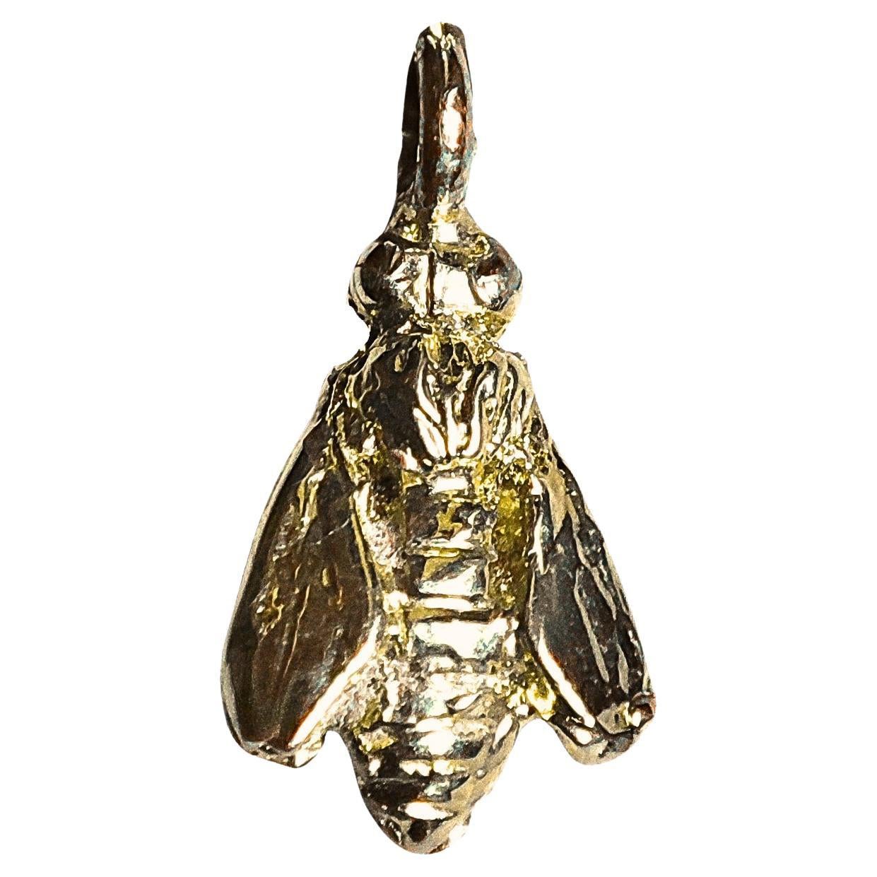 18kt Gold Sacred Animal "Bee" Pendant For Sale