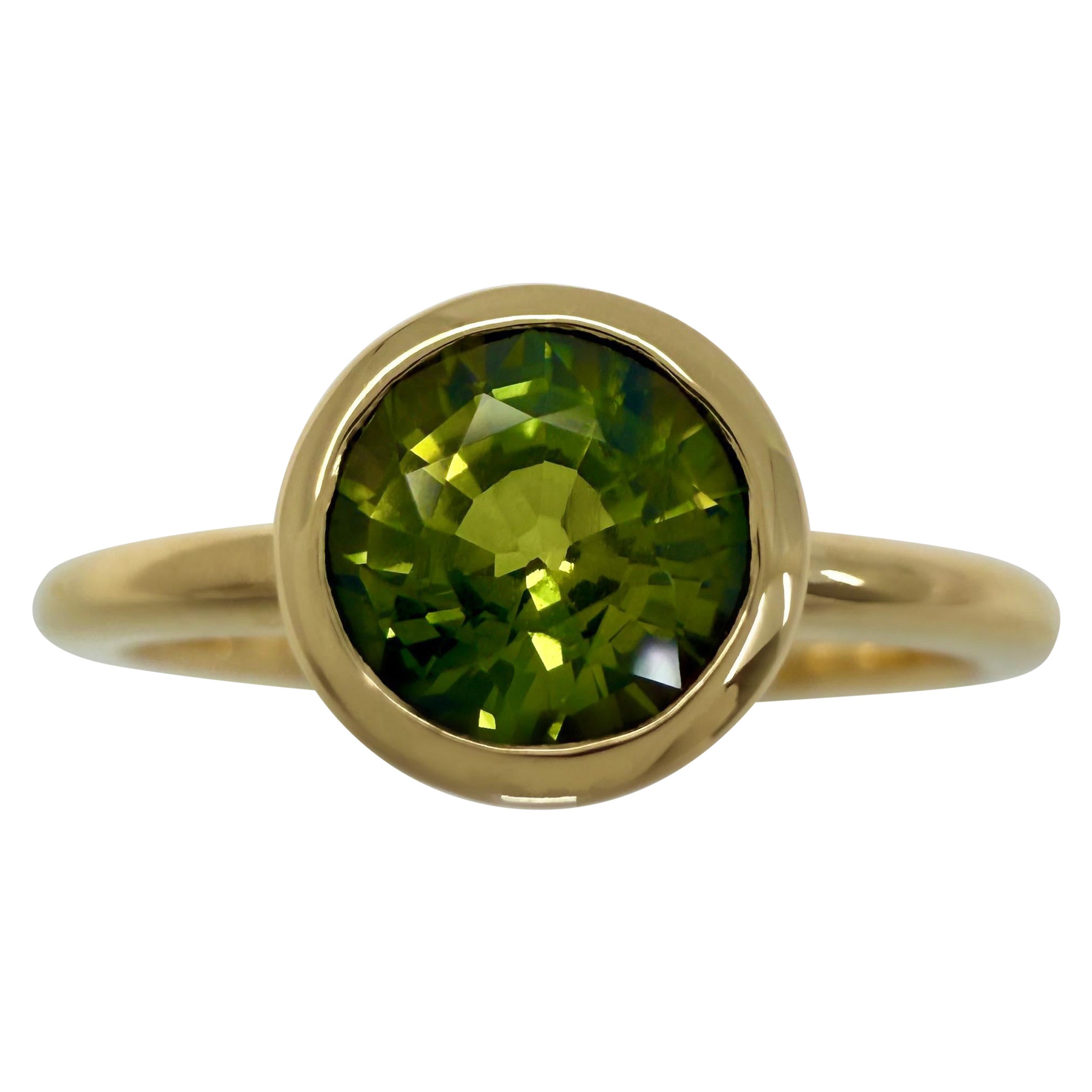 1.20ct Vivid Green Sapphire Round Cut Solitaire Bezel Set en or jaune 18k