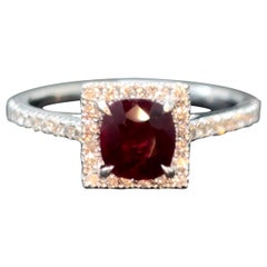 Gubelin Certified 0.89 Carat Burma No Heat Ruby White Diamond 18K Gold Ring