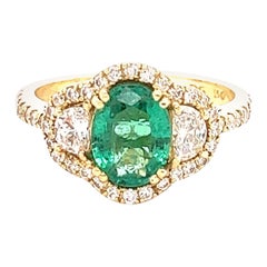 Anillo de tres piedras de oro amarillo de 18 quilates con diamante esmeralda de 2,45 quilates certificado por GIA