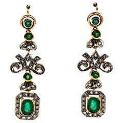 Orecchini artigianali in stile Art Deco con diamante bianco taglio rosa e smeraldo in oro giallo
