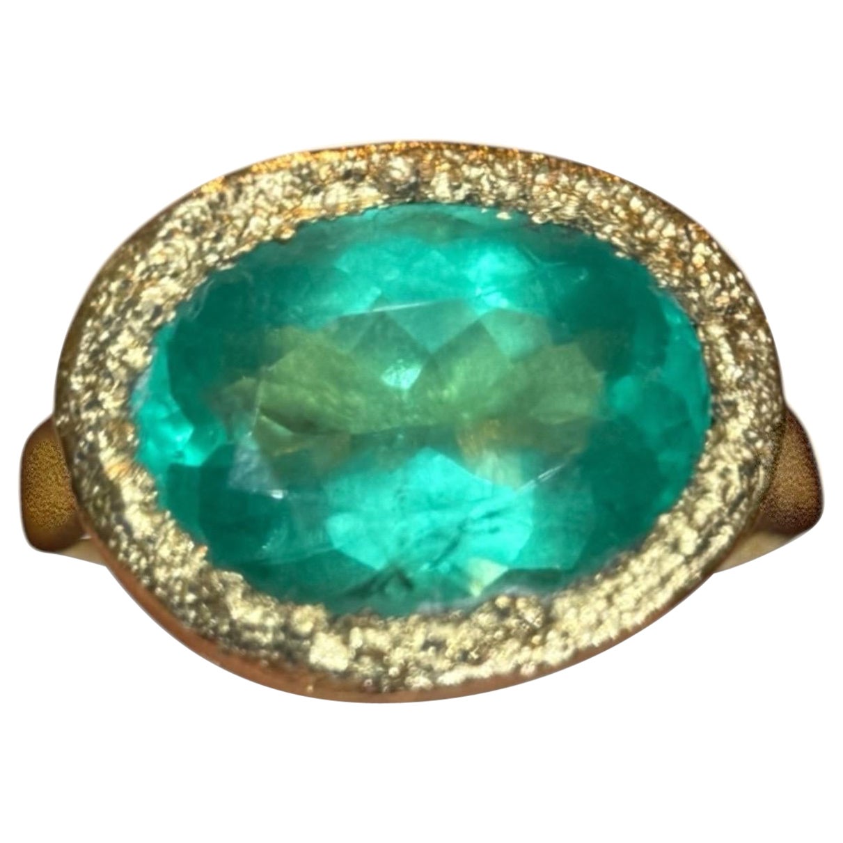 Leto Lama 5.5 Cts Oval Emerald Cocktail or Engagement Ring 18 Ct Gold