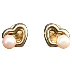 CARTIER  Heart Earring Yellow Gold 18 Carats White Beads