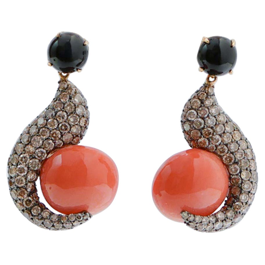 Coral, Onyx, Diamonds, 18 Karat White Gold, Rose Gold and Yellow Gold Earrings.