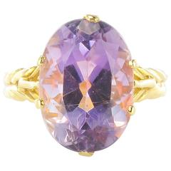 French 1960s 18 Carat Yellow Gold Amethyst Ring