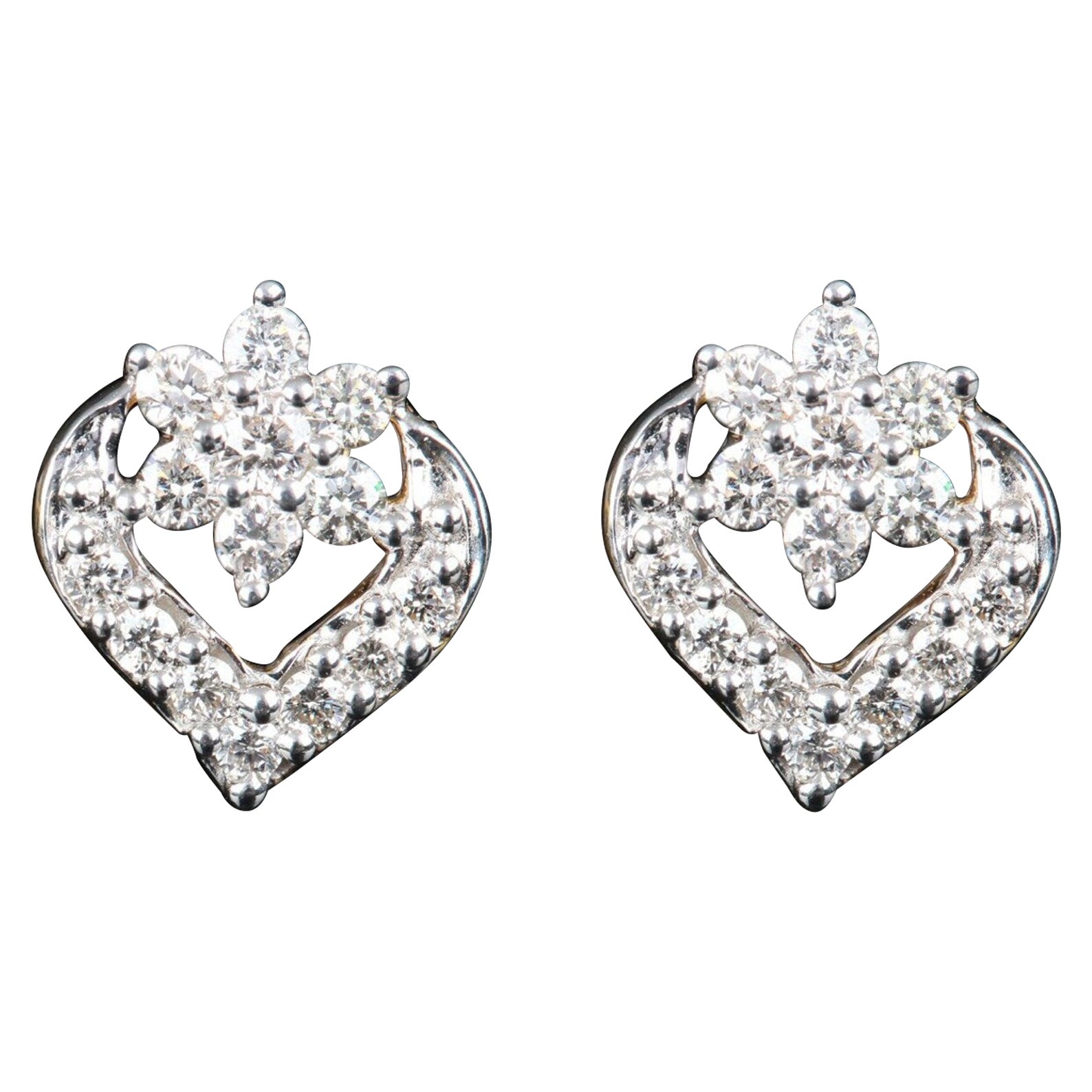 Delicate 14k Gelbgold Ohrstecker Natürlicher Pave Diamant Einzigartiges Geschenk für sie.