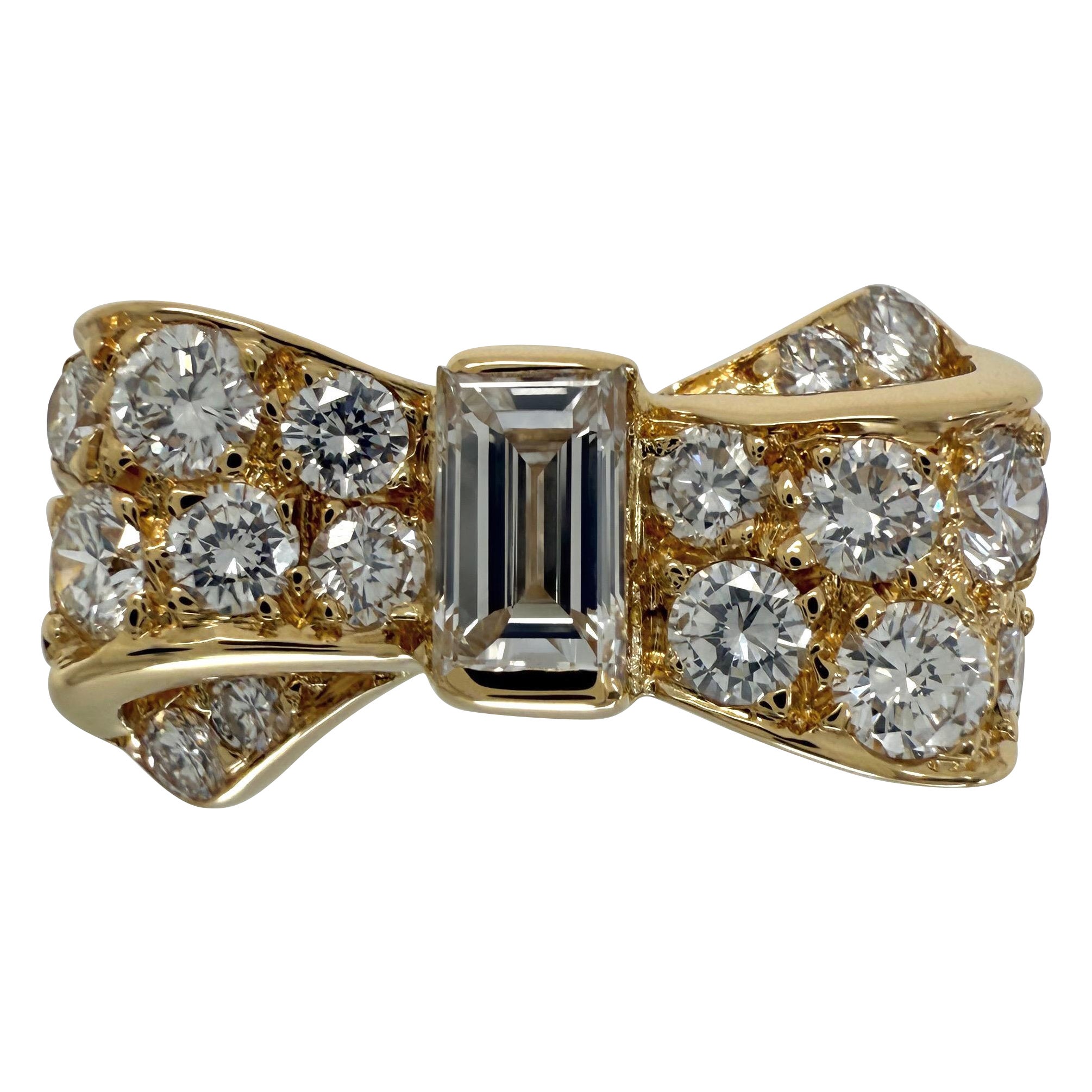 Rare Vintage Van Cleef & Arpels Diamond Ribbon Bow 18k Yellow Gold Cocktail Ring