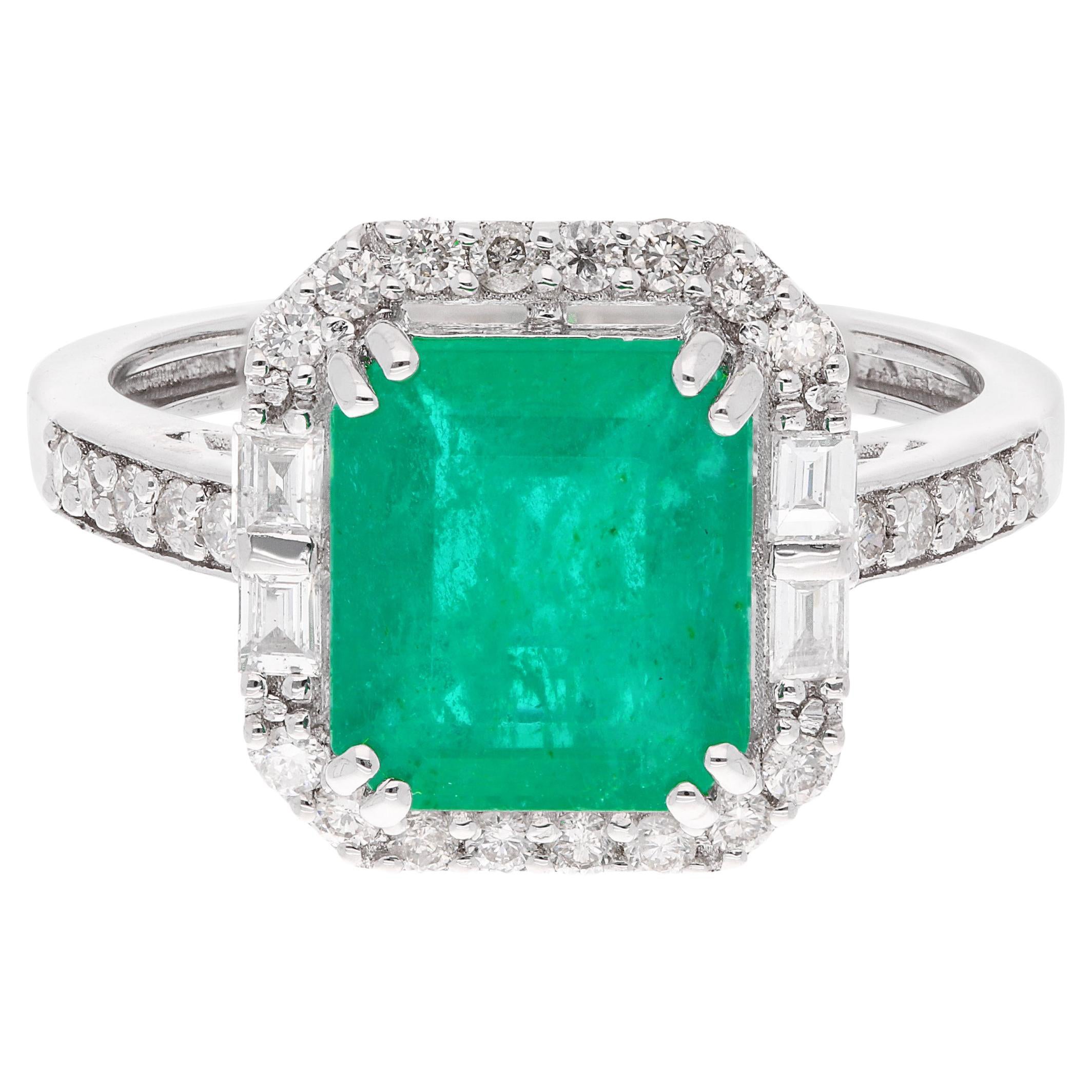 2.76 Carat Emerald Cocktail Ring 0.44 Ct Baguette Diamond 14k White Gold Jewelry