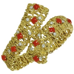1970s Oxblood Coral Diamond Yellow Gold Bracelet