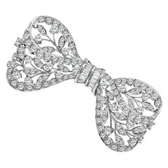 Spilla con fiocco di diamanti da 3,00ct