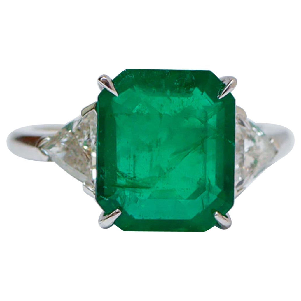 4.28 Ct Emerald, Diamonds, 18 Karat White Gold Ring