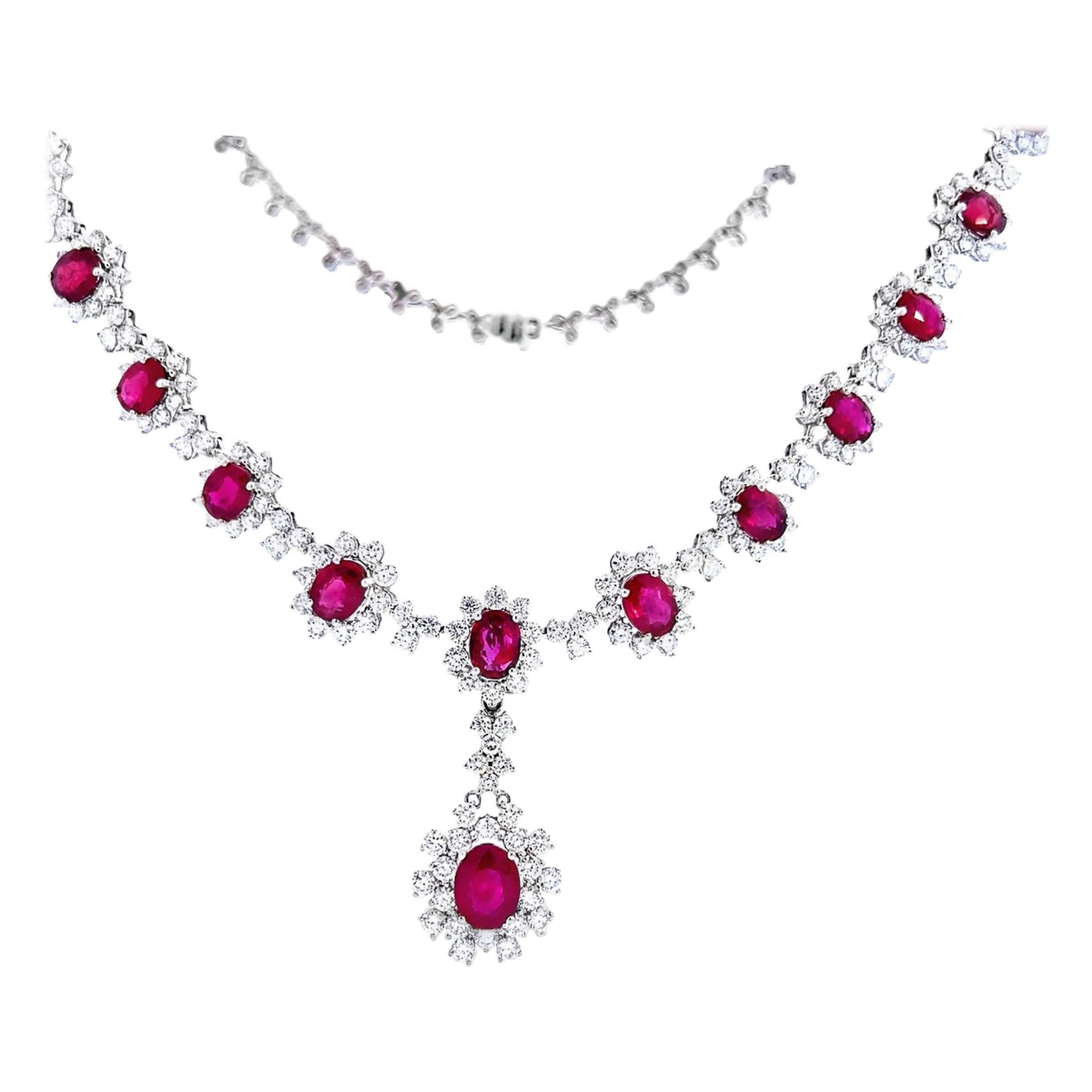 Elegante collana di rubini e diamanti