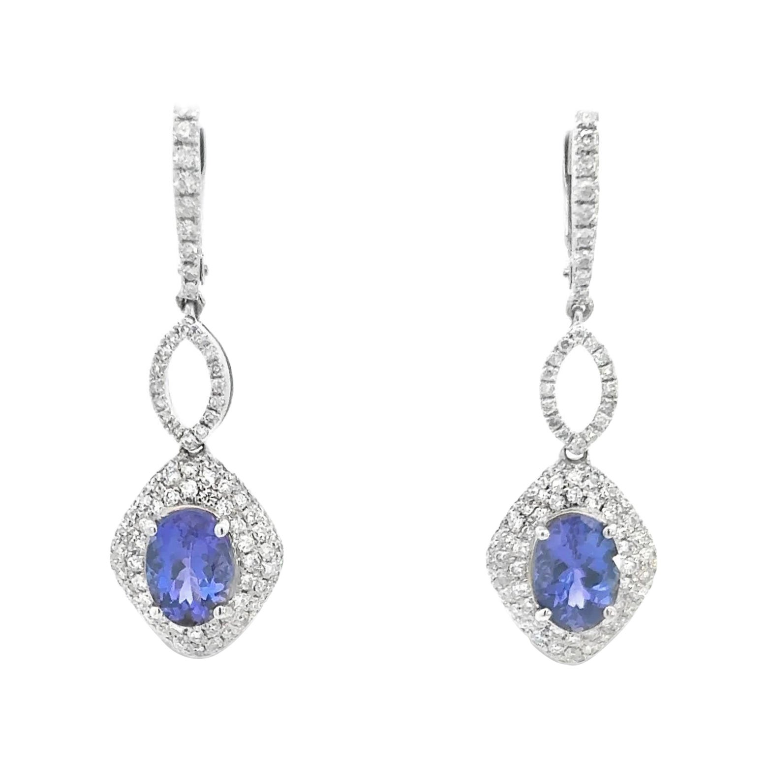 Eleganti orecchini con gemme di tanzanite