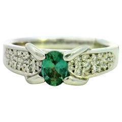 Elegant Silver Ring with Green Gemstone