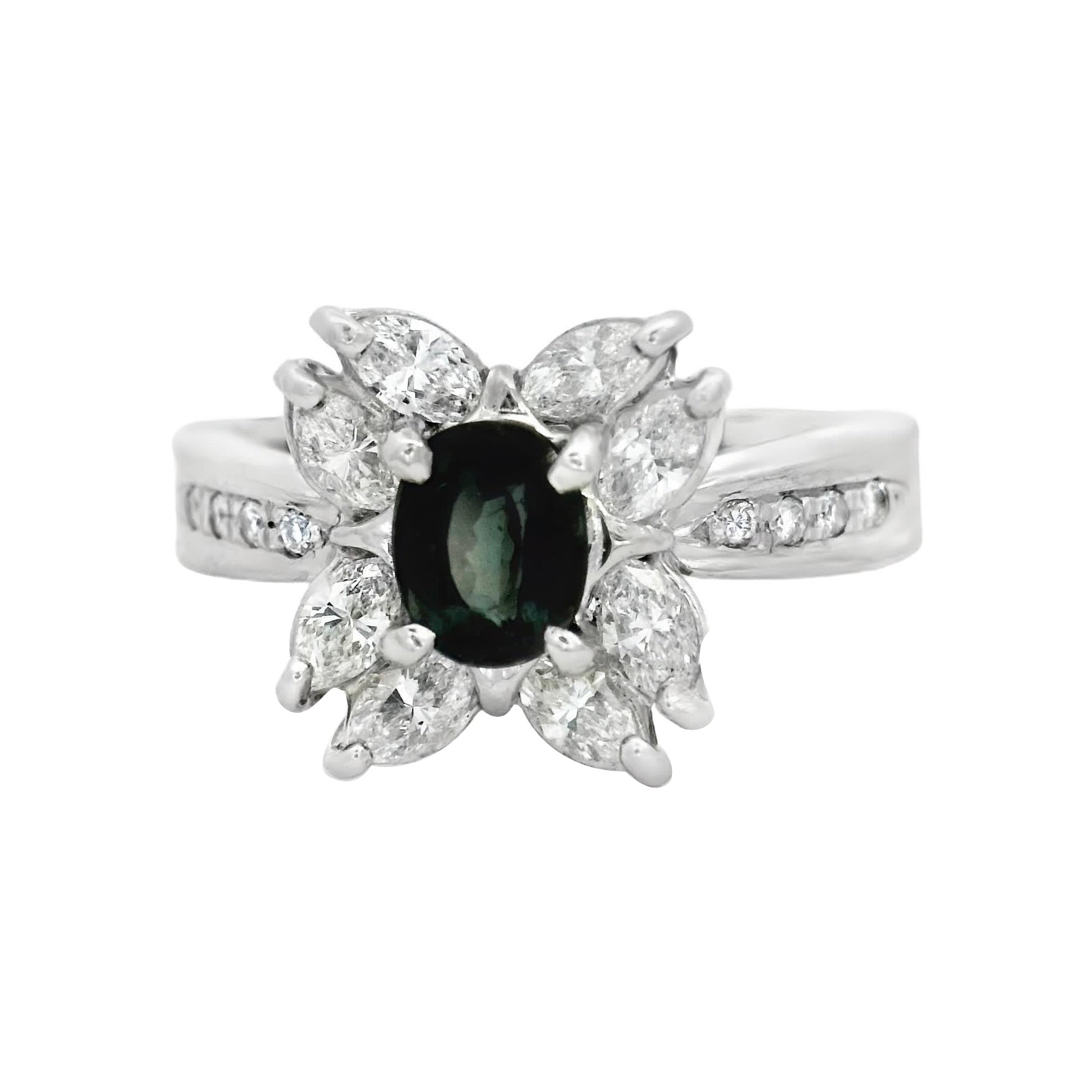 Elegant Floral Design Ring