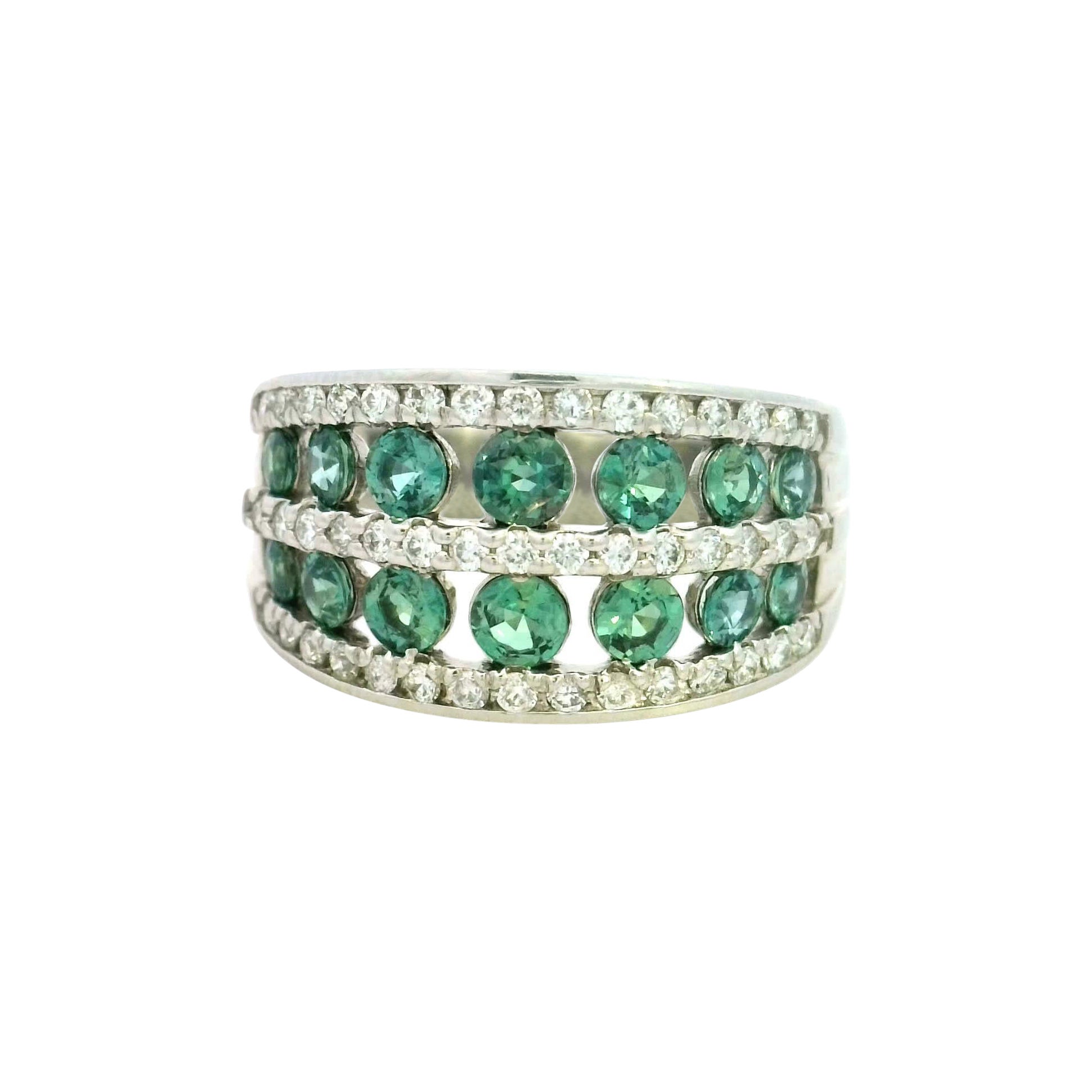 Elegant Green Gemstone Ring