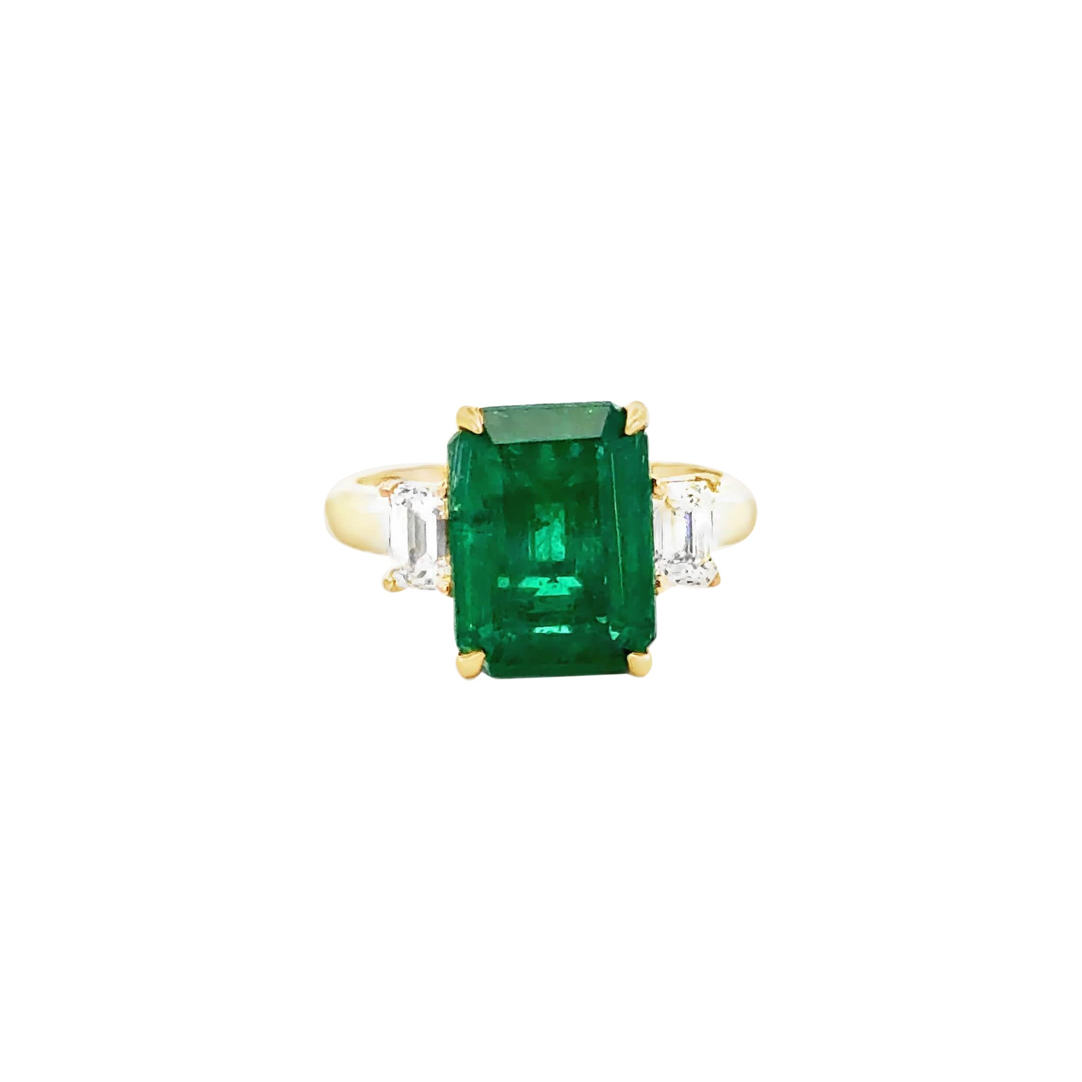 Elegante anello con smeraldo e diamanti