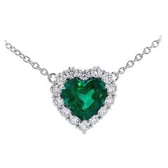 Elegant Heart-Shaped Emerald Pendant
