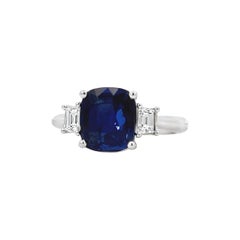 Elegante anello con zaffiro e diamante
