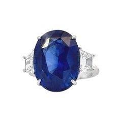 Stunning Blue Sapphire Ring