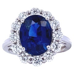 Elegant Sapphire and Diamond Ring