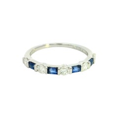 Elegante anello con zaffiro e diamante
