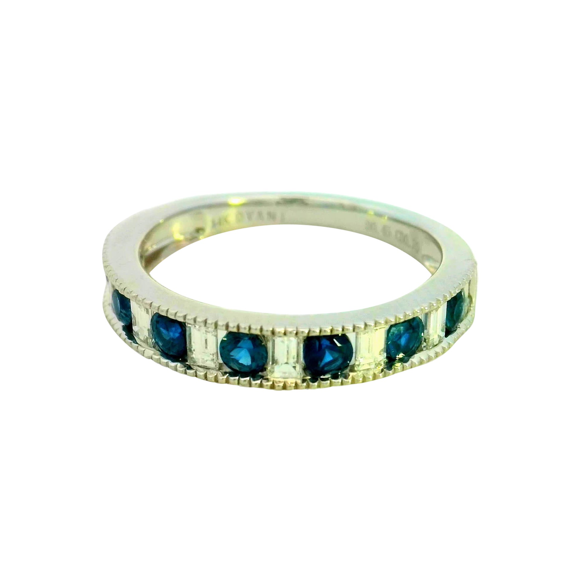 Elegante anello con zaffiro e diamante