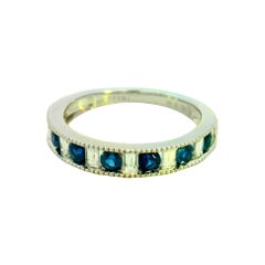 Elegante anello con zaffiro e diamante