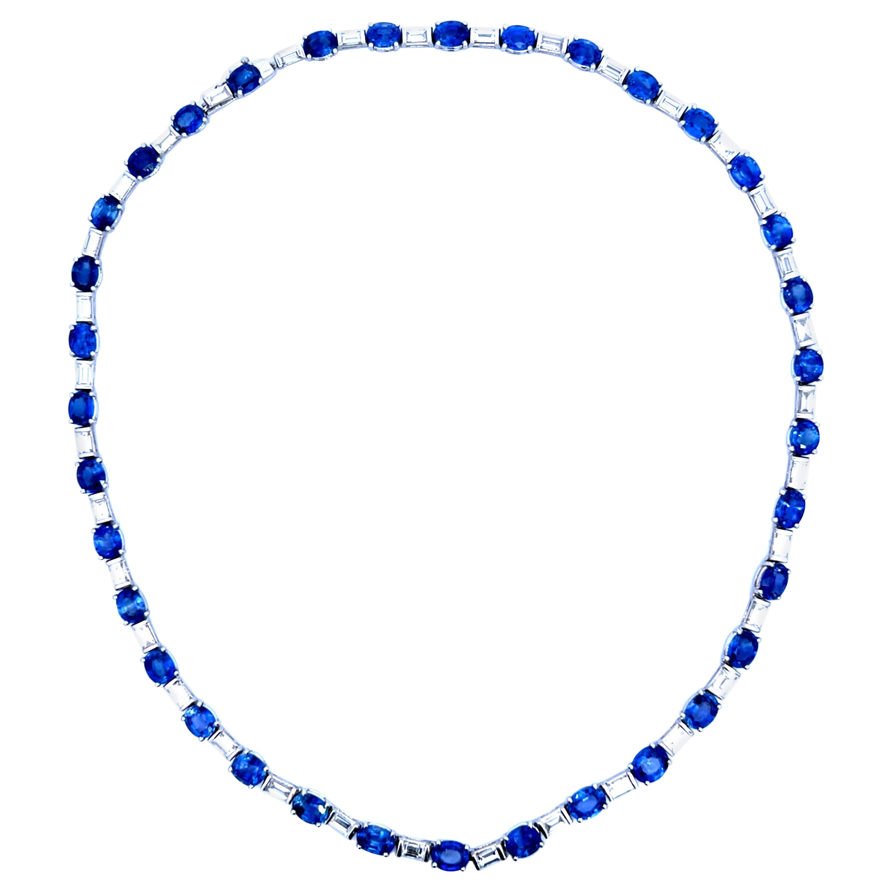 Collier élégant en saphir bleu