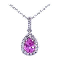 Elegante ciondolo con gemma rosa