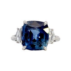Élégante bague en saphir bleu