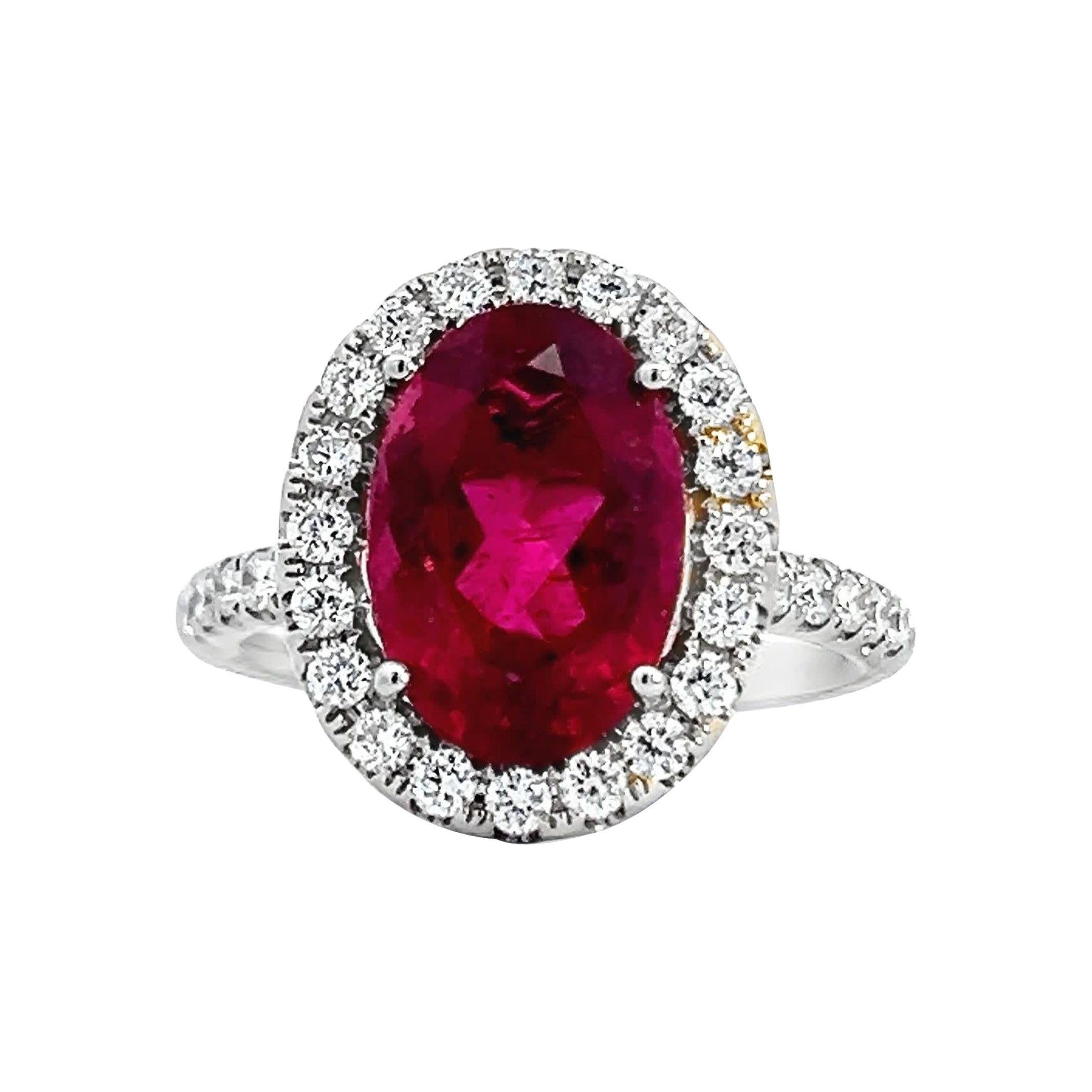 Ring mit elegantem Rubin und Diamant