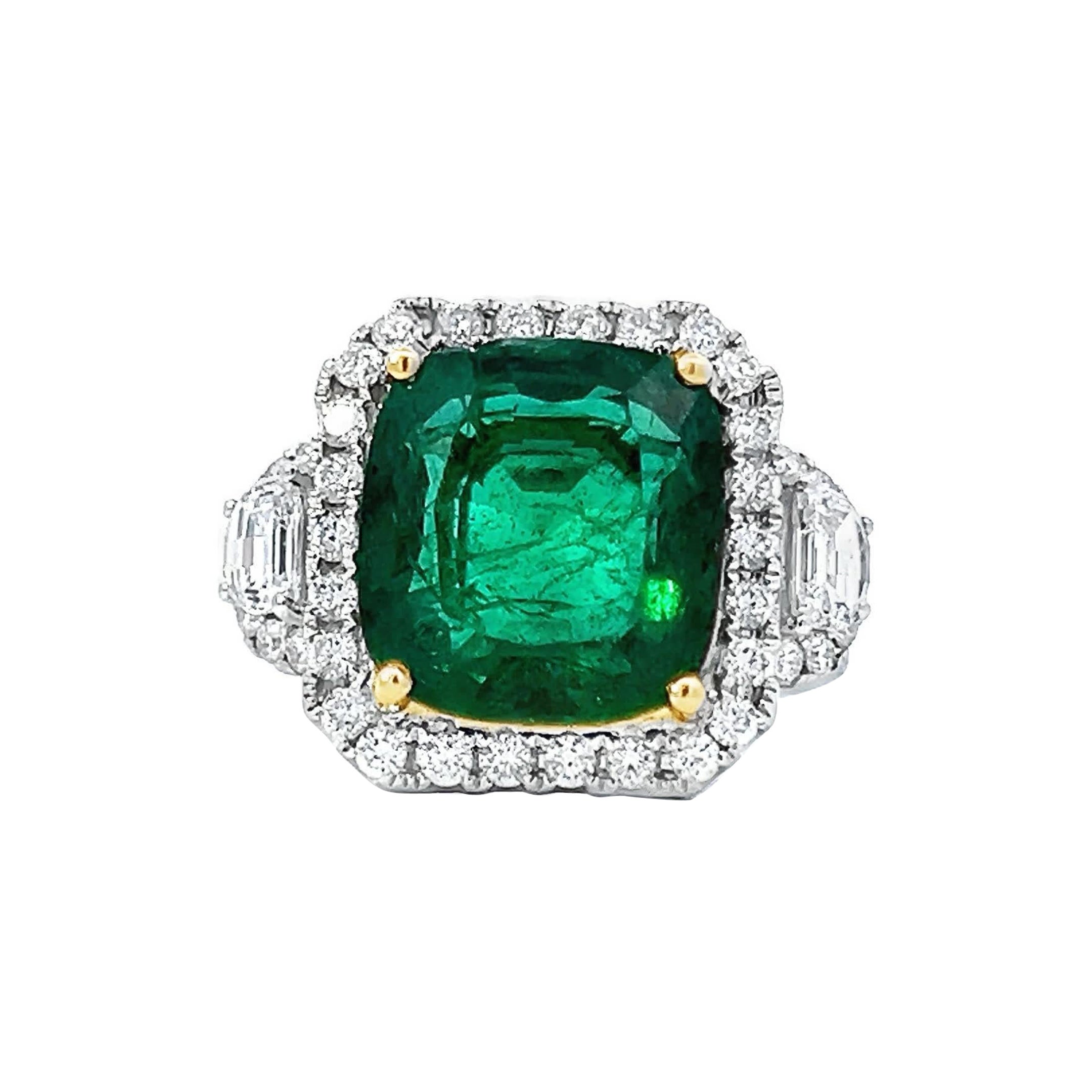 Eleganter Smaragdring im Angebot