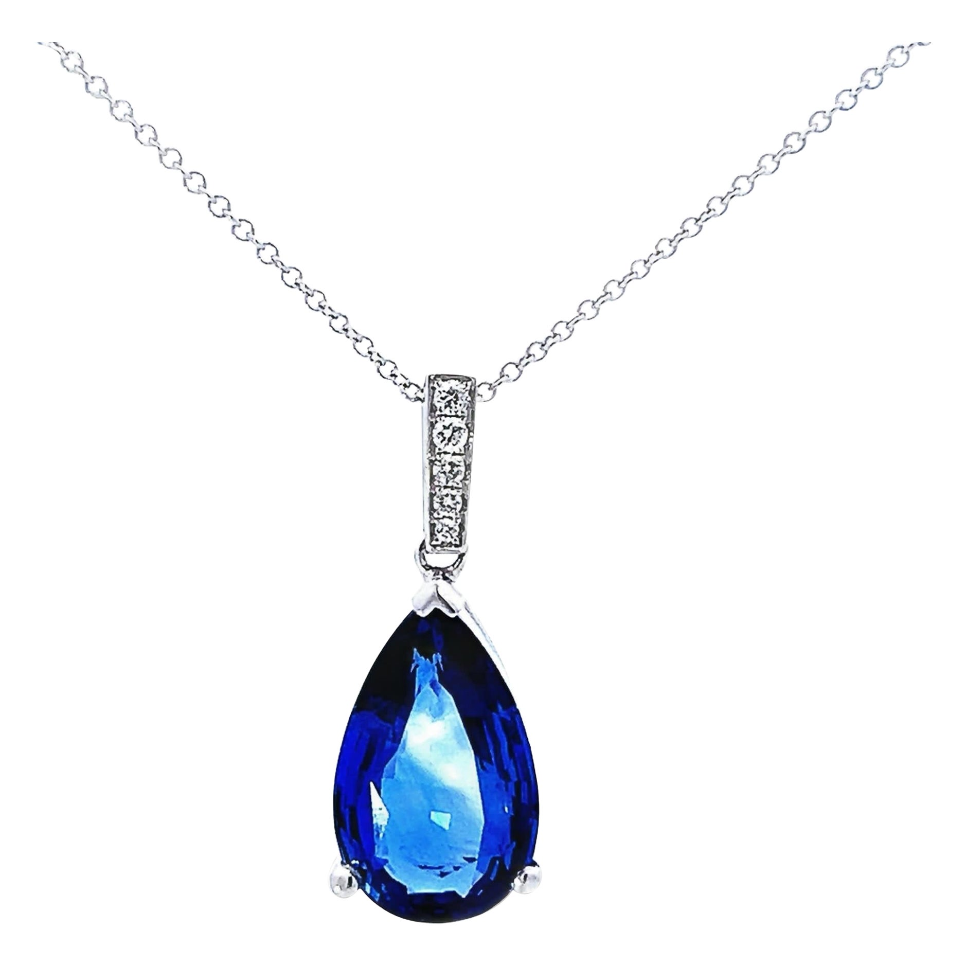 Elegante ciondolo con gemma blu
