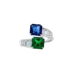 Elegant Sapphire and Emerald Ring