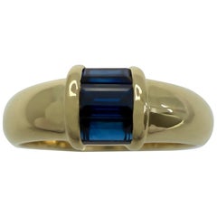 Tiffany & Co. Blue Sapphire Baguette Cut 18k Yellow Gold Three Stone Band Ring