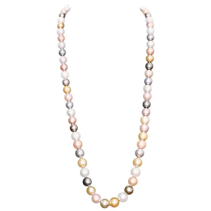 Collana di perle multicolori dei Mari del Sud con chiusura a diamante