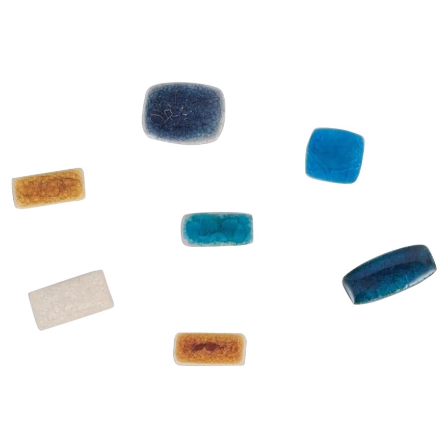 Ole Bjørn Krüger. Seven unique brooches in glazed stoneware.