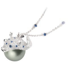 Pendant/Necklace Puffer Fish White Diamond Blue Sapphire Tahiti Pearl 18Kt Gold