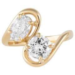 Alexander Beverly Hills 2,13 Karat Oval & Runder Diamant Toi Et Moi Ring 18k